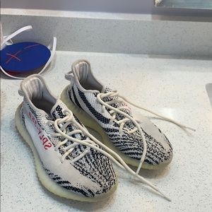 Yeezy zebra boost